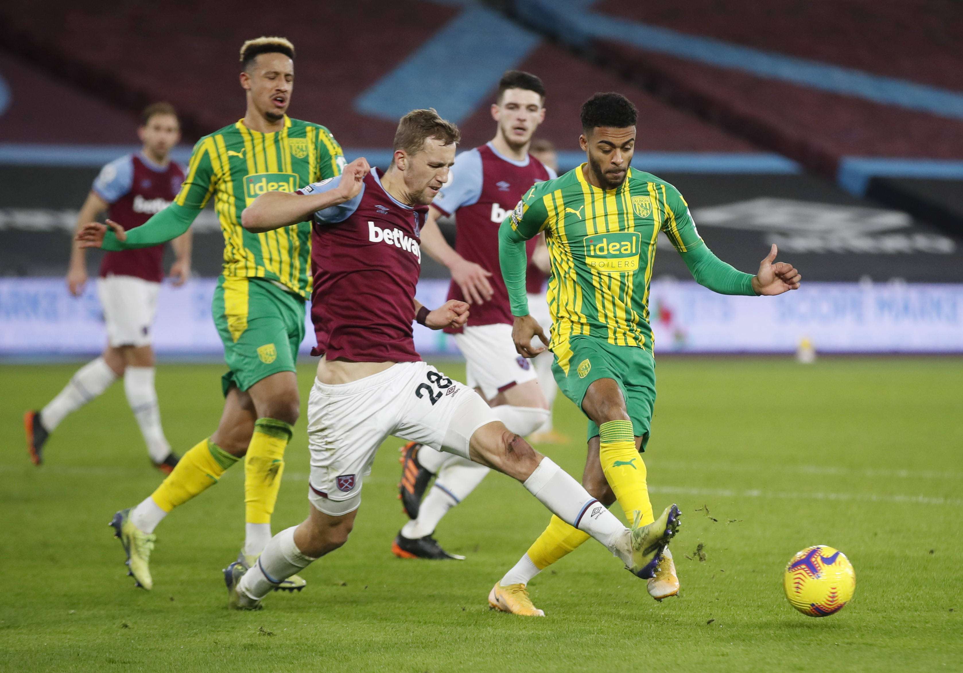 加强对球迷 加强对球迷